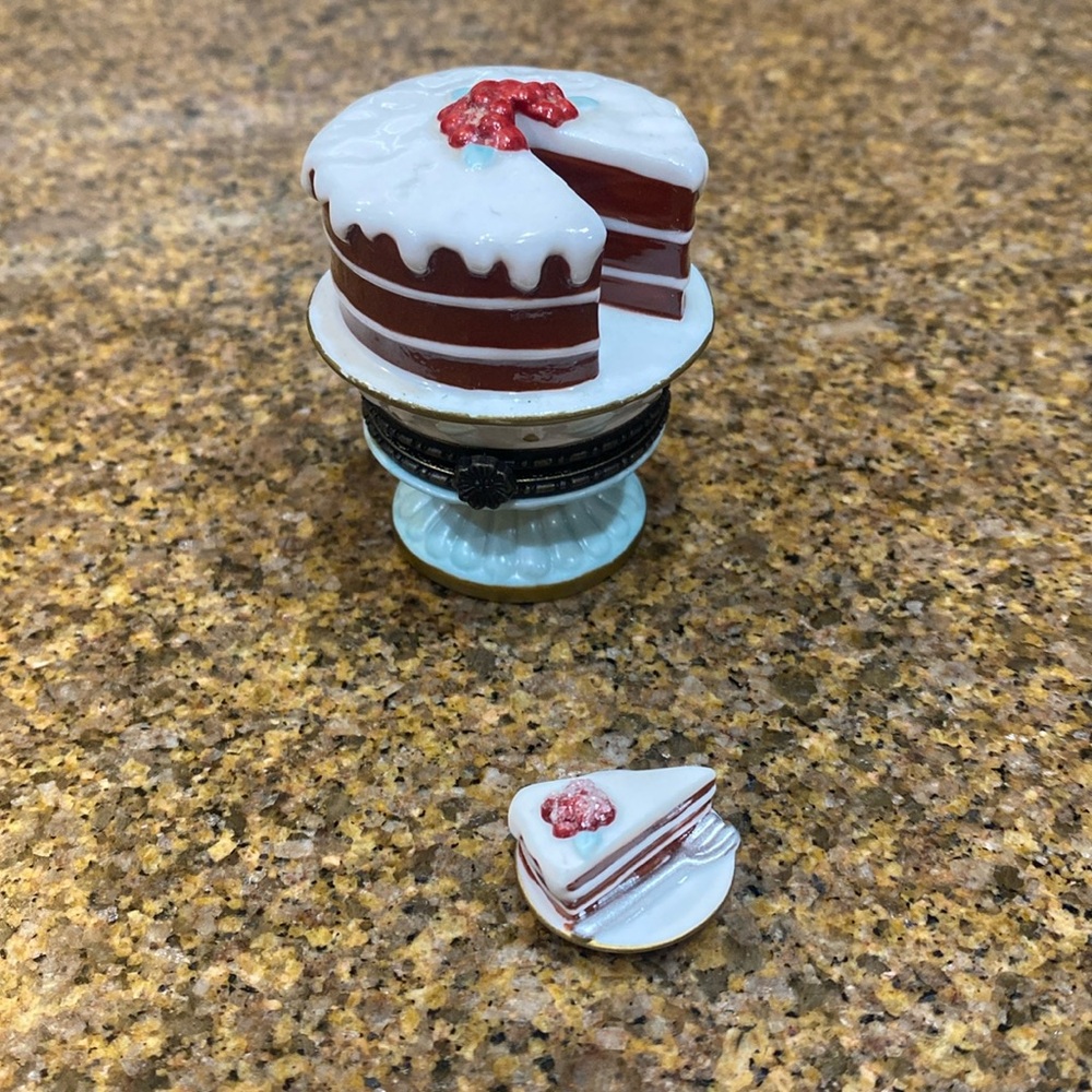 Cooking Club of America trinket box chocolate cake. Perfect condition.